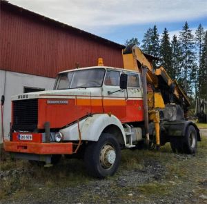 SISU Karhu-Sisu 4x4 Effer 19000 nosturilla, Trucks with crane, 2-axle