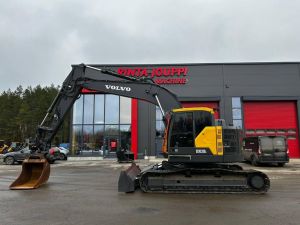 Volvo ECR 235 E / Rototilt Oilquick, Puskulevy, Rasvari