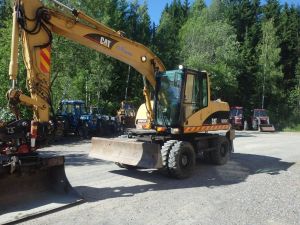 CAT M 313 C rototiltillä