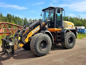 CASE 521G XT, rasvari