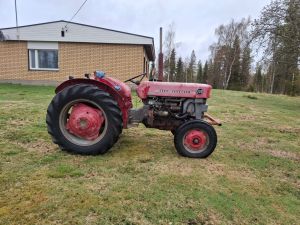 Massey Ferguson  130