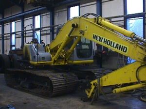 NEW HOLLAND NH 175, Reservdelar och utrustning