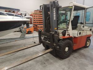 NISSAN WGF03H45U dieseltrukki, Dieseltruckar