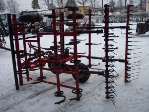 POTILA SPH 380, Ground implements