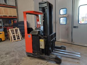 ROCLA TEF14T REV5700 IP työntömastotrukki, Truckar / skjutstativ