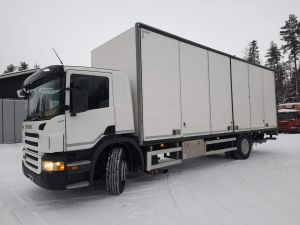 Scania P230 kokosivuaukeava kaappi 8.47m