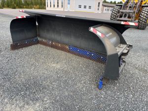 SNOWSTAR U-AURA 4700/2800 + VERKKOTERÄT + VOLVO SOVITE + UUTTA VASTAAVA