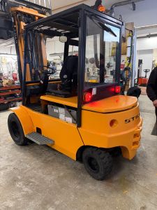 STILL SÄHKÖTRUKKI Sähkötrukki, Andra