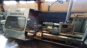 VDF Bohringer CNC ohjaus NCT 90  Kapasiteetti 1000/ 3000  Kelkalla 670  Karaporaus 128  Johteet hiottu