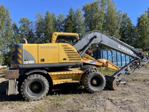 Volvo 160, Varaosat ja tarvikkeet / purkuosat