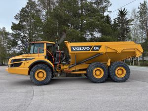 VOLVO A30G + KOROKKEET +  PERÄLAUTA + LAVALÄMPÖPUTKI + RENKAAT 70%