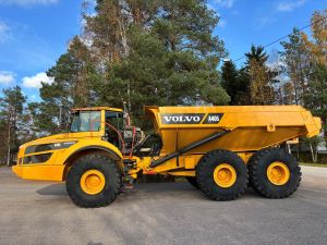 VOLVO A40G + STAGE 5 + KOROKKEET + PERÄLAUTA + 100% RENKAAT + VAHVISTETTU LAVA