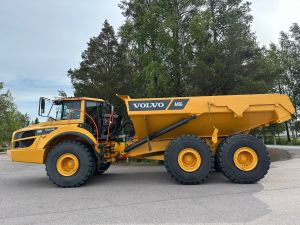 VOLVO A45G + YLÄPERÄLAUTA + LAVALÄMPÖPUTKI + RENKAAT 70-80%