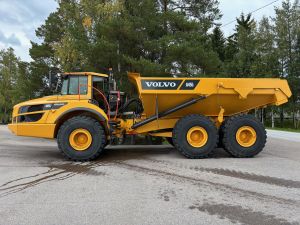 VOLVO A45G + YLÄPERÄLAUTA + LAVALÄMPÖPUTKI + RENKAAT 70-80%