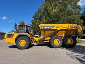 VOLVO A60H + KOROKKEET + PERÄLAUTA + RASVARI + LAVALÄMPÖPUTKI