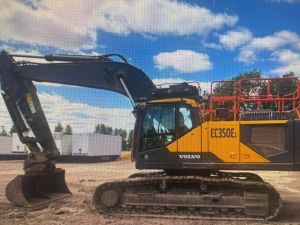 Myydään VOLVO EC350EL + 700MM TELAT + RASVARI + LÄMMITIN + S80/NTP30 PIKALIITIN 