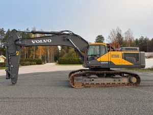 VOLVO EC550EL + LEVITETTÄVÄ ALUSTA + RASVARI + LÄMMITIN + HYDRAULIIKAT + KUIN UUSI, Telakaivukoneet