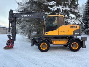 VOLVO EW140C + RASVARI + LÄMMITIN + PROBO INDEXATOR PIHDILLÄ + PYÖRÄOHJAUS