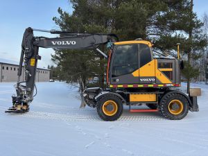 VOLVO EWR170E + RASVARI + LÄMMITIN + BSS + PROBO EC219 PIHDILLÄ + NOVATRON 3D