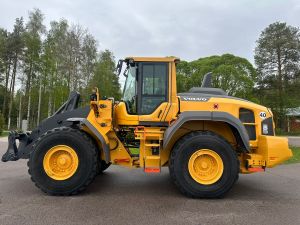 VOLVO L110H + PIKALIITIN + LISÄHYDRAULIIKKA + BSS + RASVARI + LISÄVASTAPAINO 