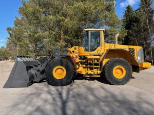 VOLVO L150F + PIKALIITIN + BSS + RASVARI + LOADMASTER VAAKA + 905 RENKAAT, Wheel loaders