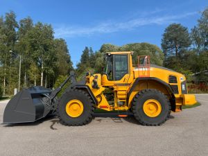 VOLVO L150H + BSS + RASVARI + CDC + LISÄVASTAPAINO + FODIVA VAAKA + STAGE V