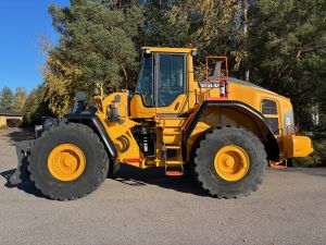 VOLVO L150H + PIKALIITIN + LISÄHYDRAULIIKKA + CDC + CO-PILOT + STAGE V