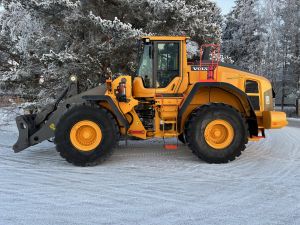 VOLVO L150H + PITKÄAISA + PIKALIITIN + CDC + LISÄVASTAPAINO + TAMTRON VAAKA
