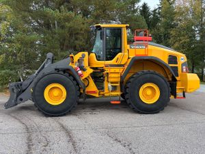 VOLVO L180H PITKÄAISA + PIKALIITIN + BSS + RASVARI + CDC-VIPUOHJAUS + LISÄVASTAPAINO, Wheel loaders