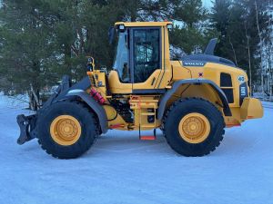 Volvo L60H + PIKALIITIN + KAHDET LISÄHYDRAULIIKAT + BSS + RASVARI 