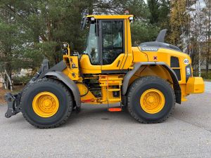 VOLVO L60H2 + KAHDET LISÄHYDRAULIIKAT + BSS + CDC + LOCK UP + LISÄVASTAPAINO