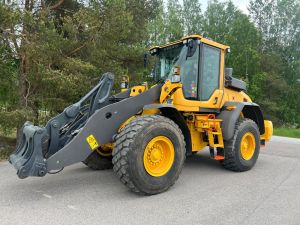 VOLVO L90H PITKÄAISA + PIKALIITIN + KAHDET LISÄHYDRAULIIKAT + CDC + LOCK-UP 50KM/H