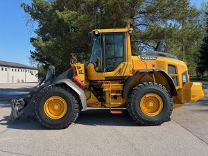 Volvo L90H PITKÄAISA + PIKALIITIN + LISÄHYDRAULIIKKA + CDC + LISÄVASTAPAINO