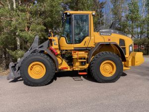 VOLVO L90H2 + PIKALIITIN + KAHDET LISÄHYDRAULIIKAT + BSS + CDC + LOCK UP + LISÄVASTAPAINO, Wheel loaders